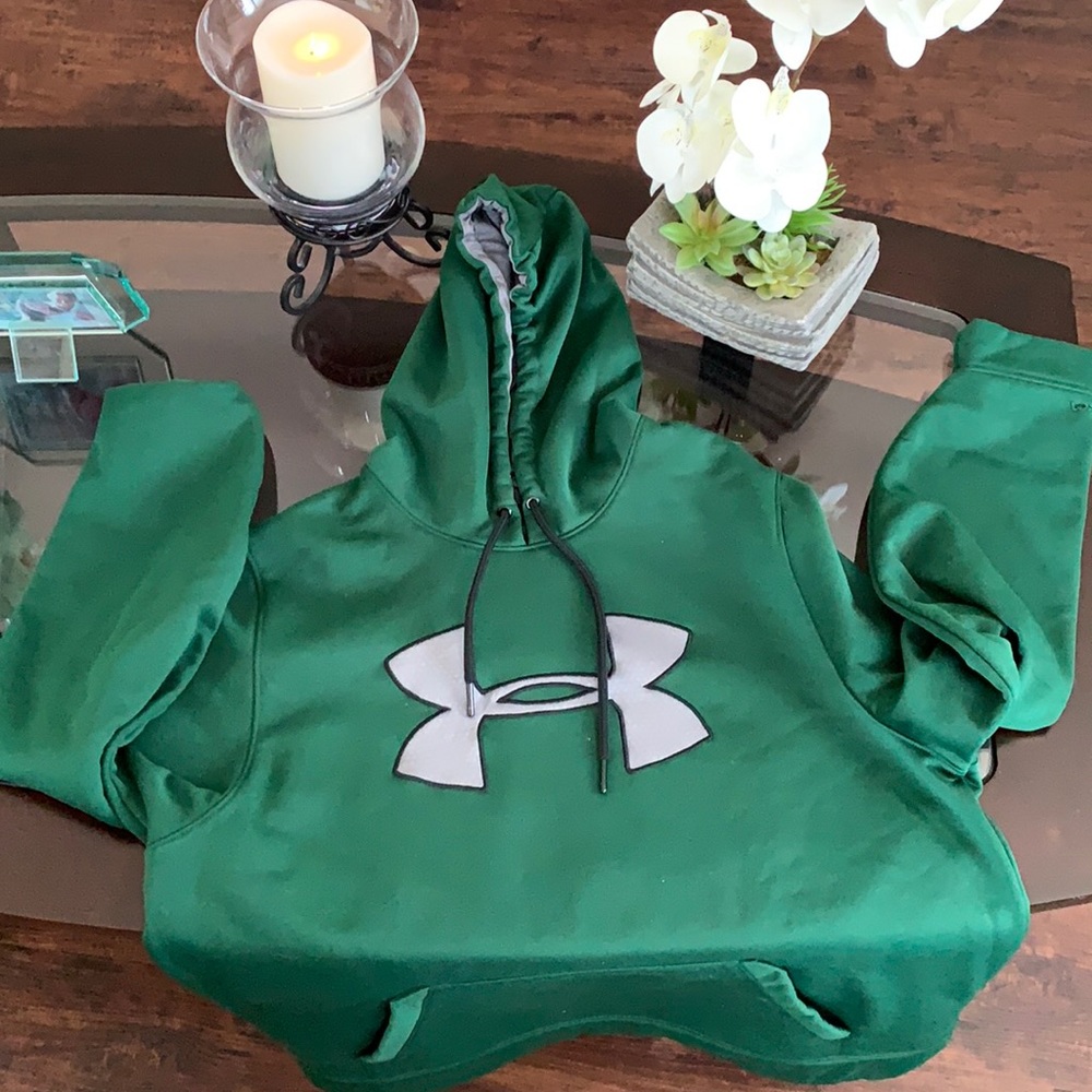 Under Armor loose sweet shirt